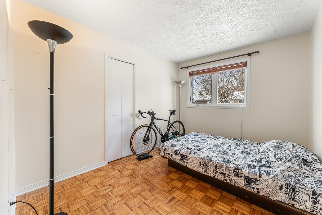 Chambre à coucher - 1550 Rue Bonsecours, Sherbrooke (Les Nations), QC - Indoor Photo Showing Bedroom