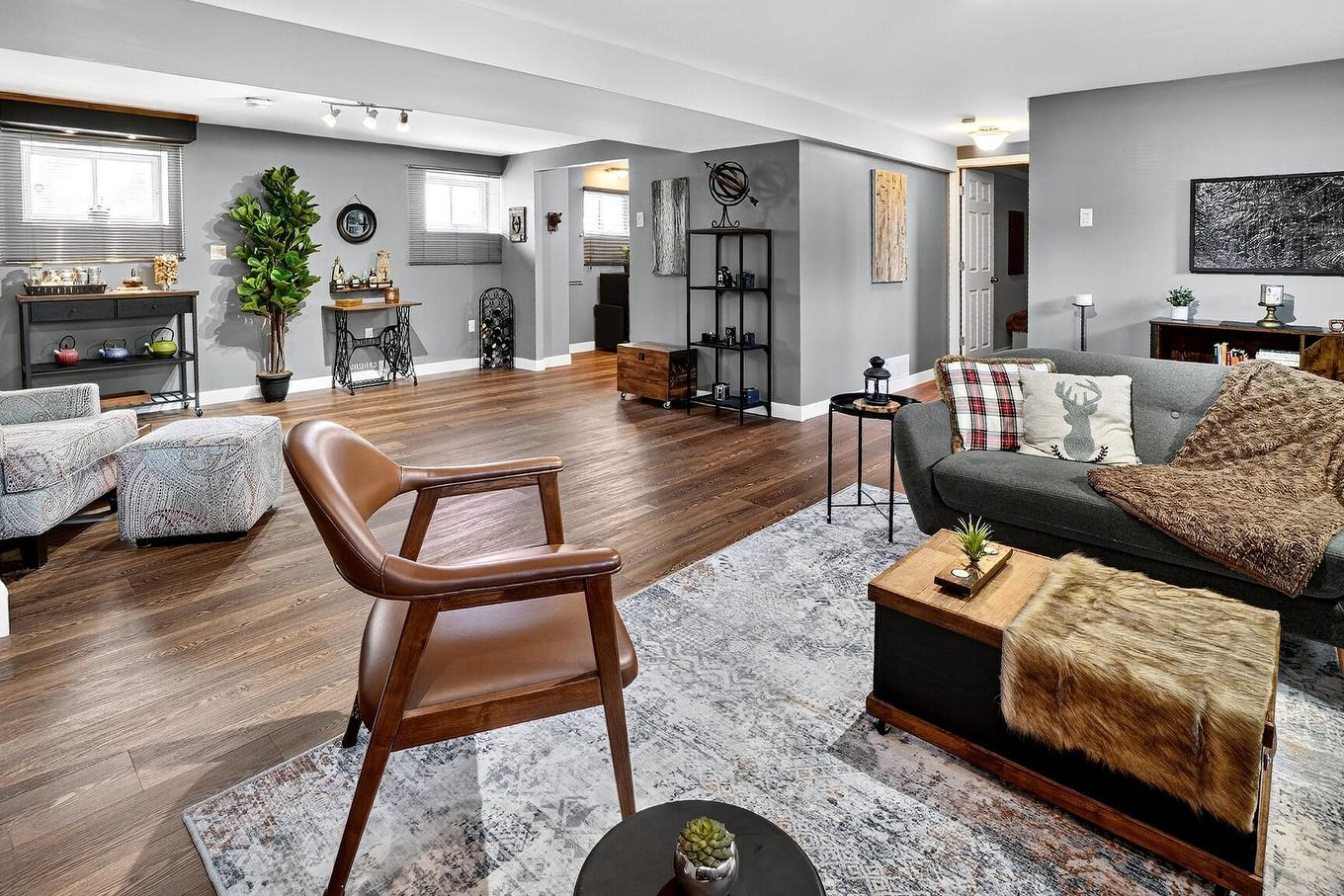 Salle familiale - 261 Rue François-Grenier, Repentigny (Repentigny), QC - Indoor Photo Showing Living Room