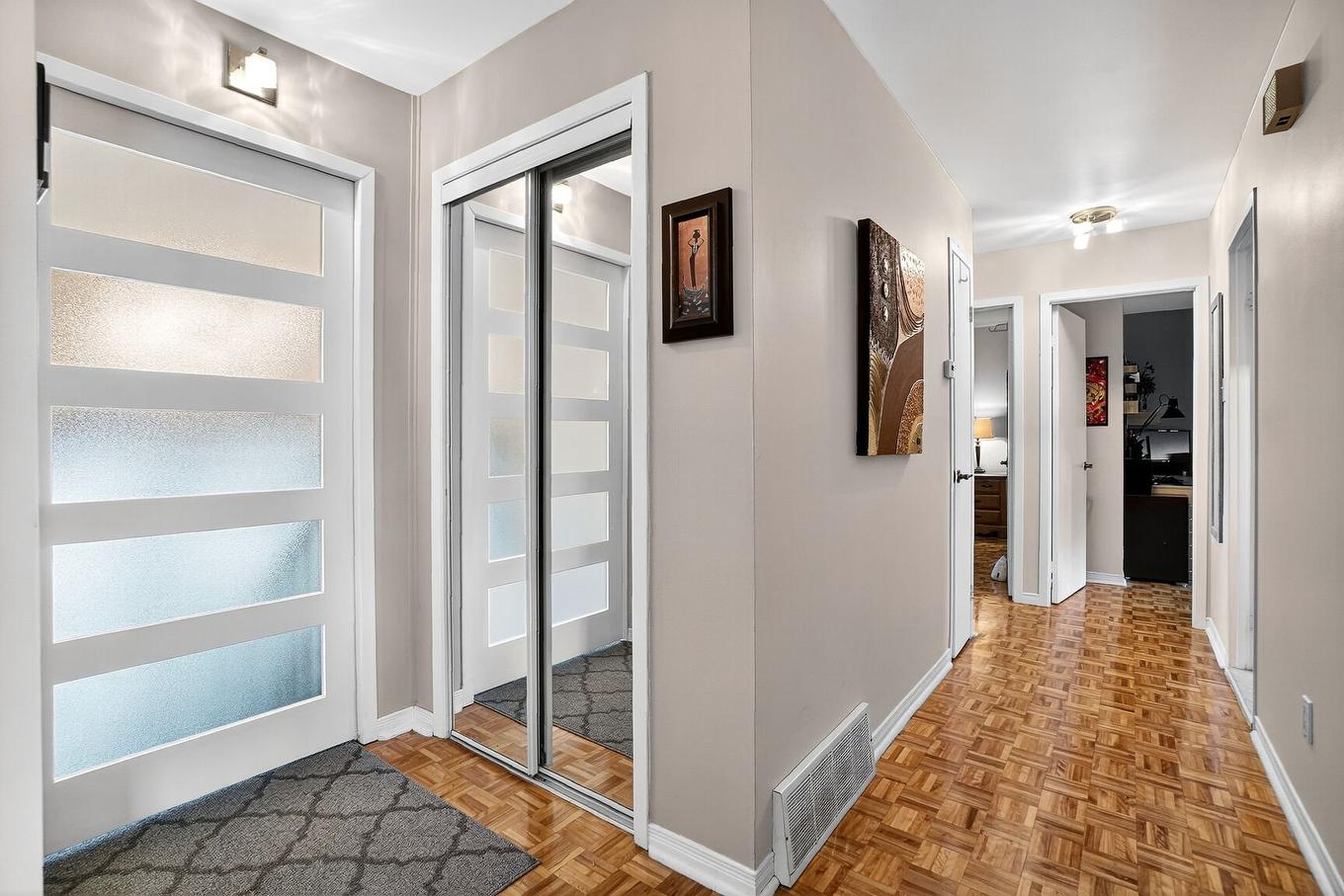 Corridor - 261 Rue François-Grenier, Repentigny (Repentigny), QC - Indoor Photo Showing Other Room