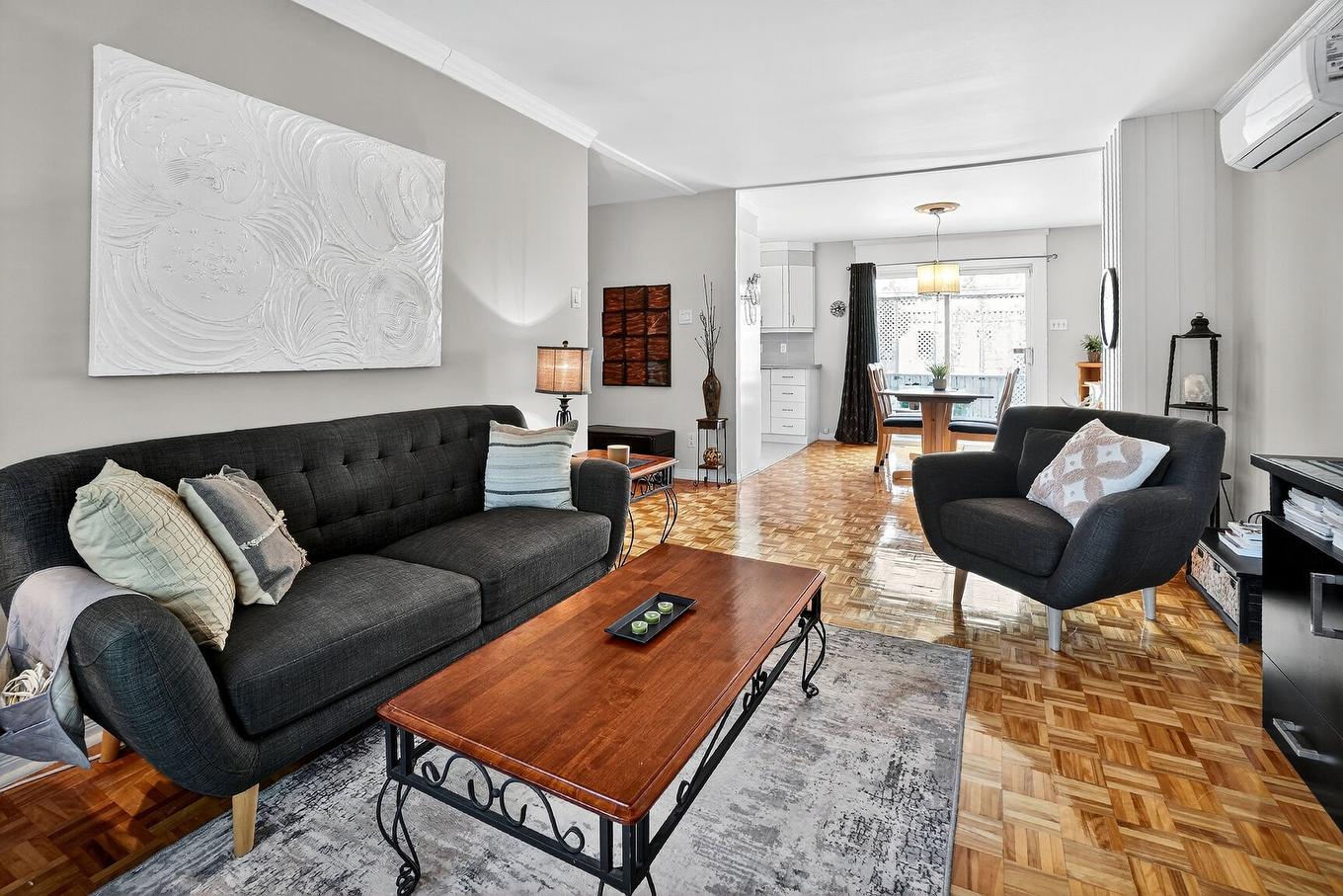 Salon - 261 Rue François-Grenier, Repentigny (Repentigny), QC - Indoor Photo Showing Living Room