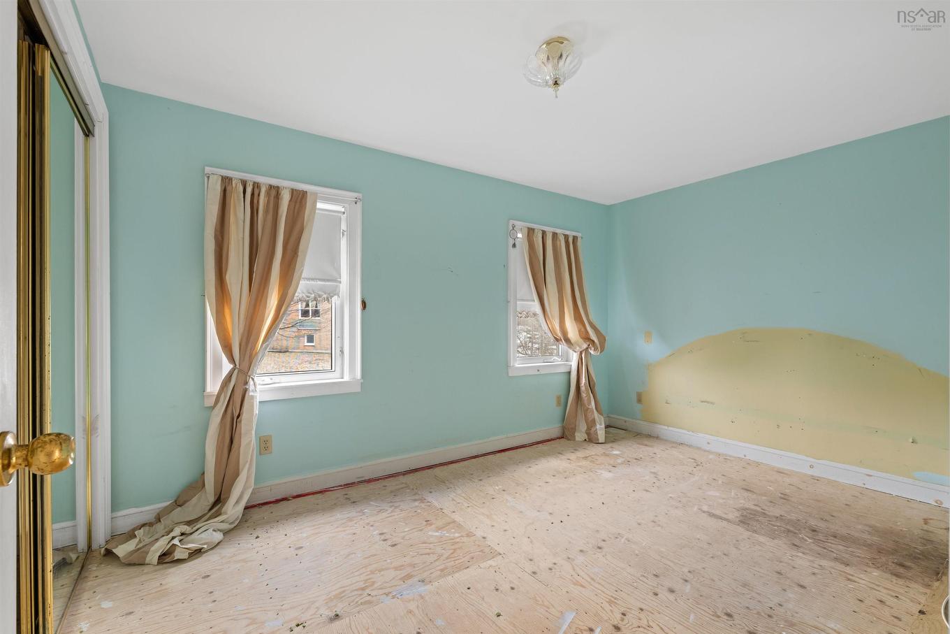 5 Ferndale Drive, Halifax, NS