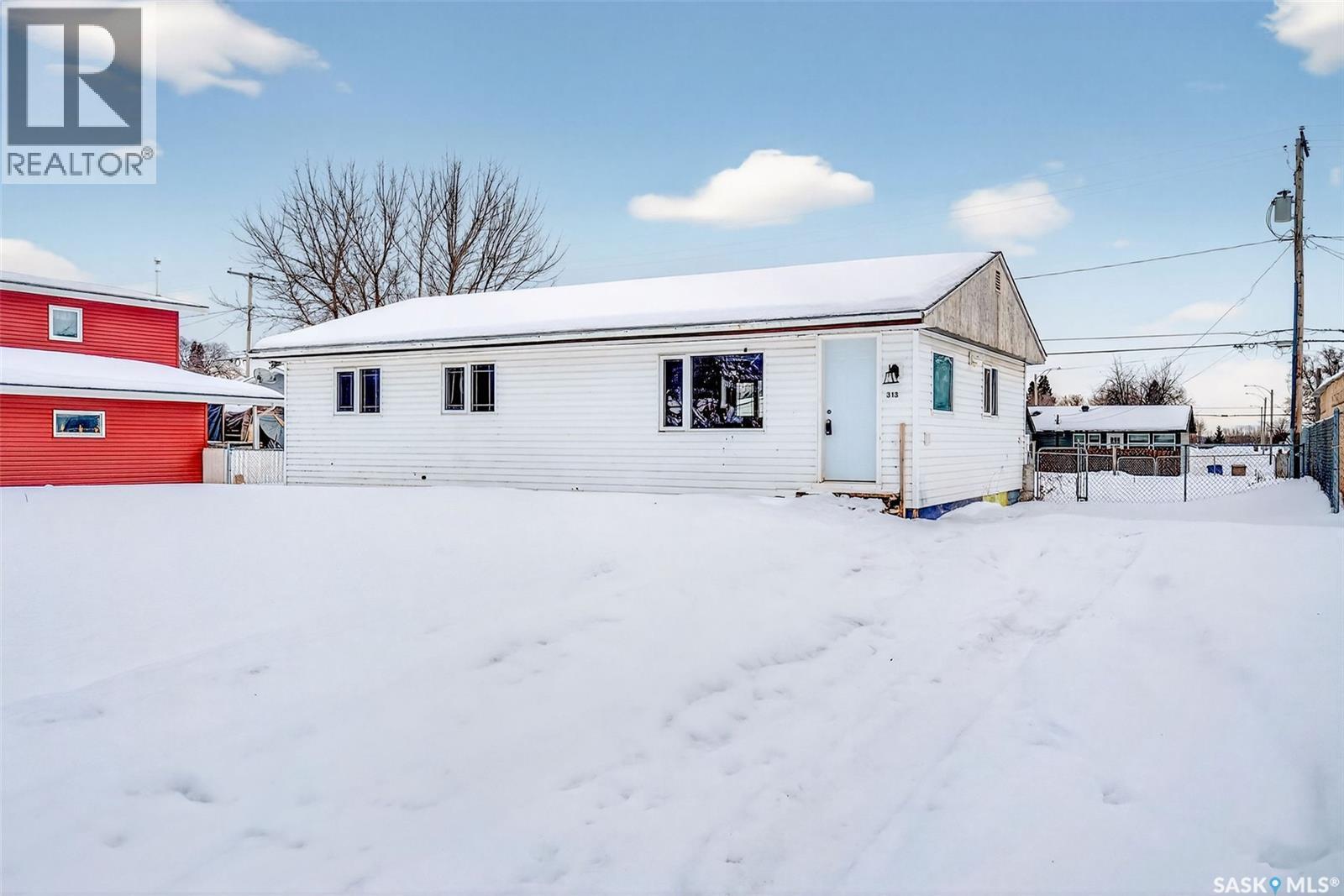 313 3Rd Avenue E, Shellbrook, SK - Outdoor