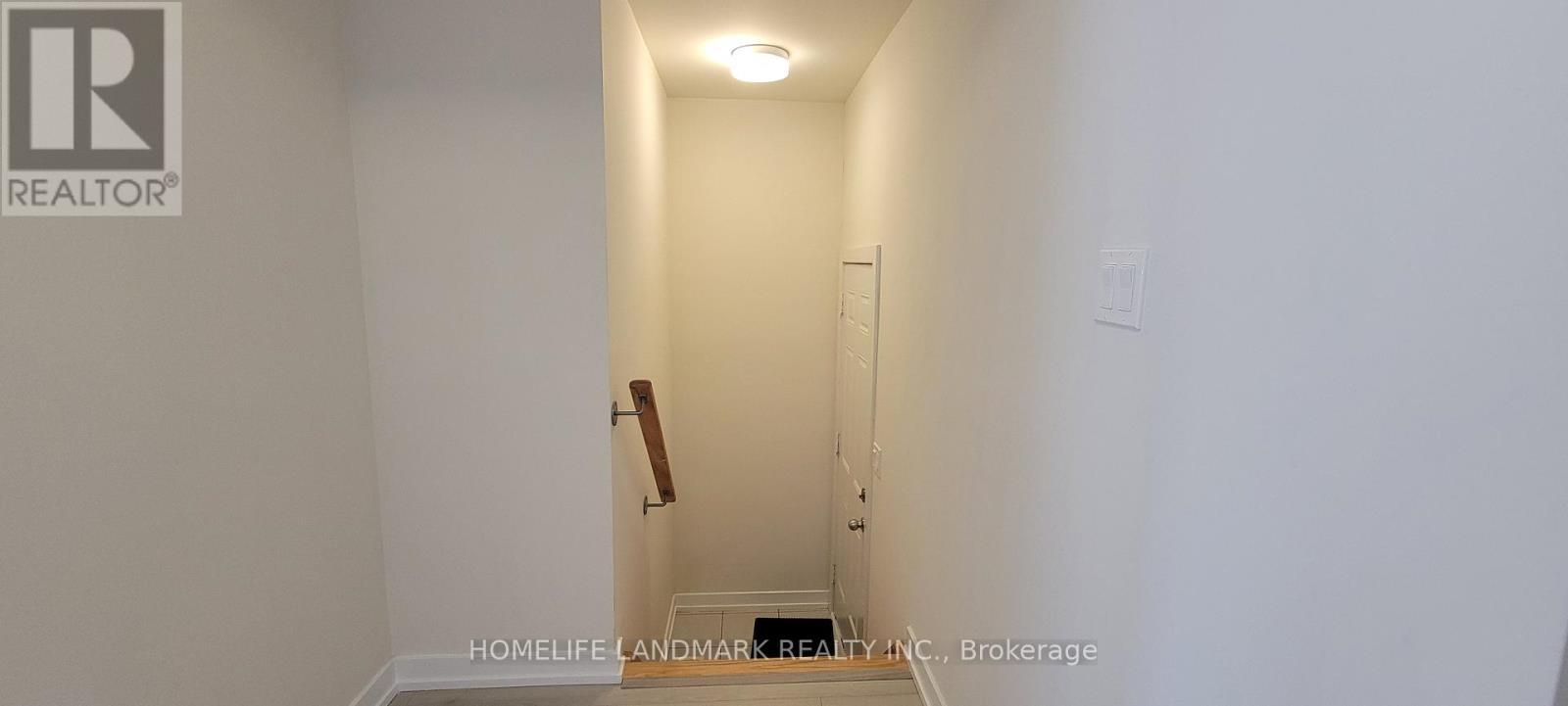 2514 Castlegate Crossing, Pickering, ON - Indoor Photo Showing Other Room