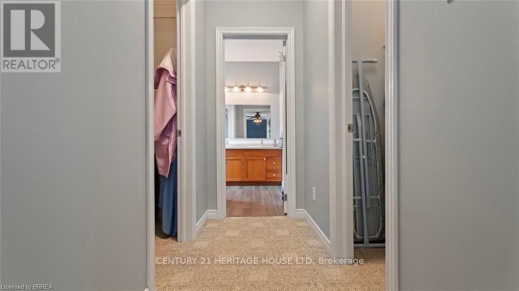 2 Hunter Drive S, Norfolk, ON - Indoor Photo Showing Other Room