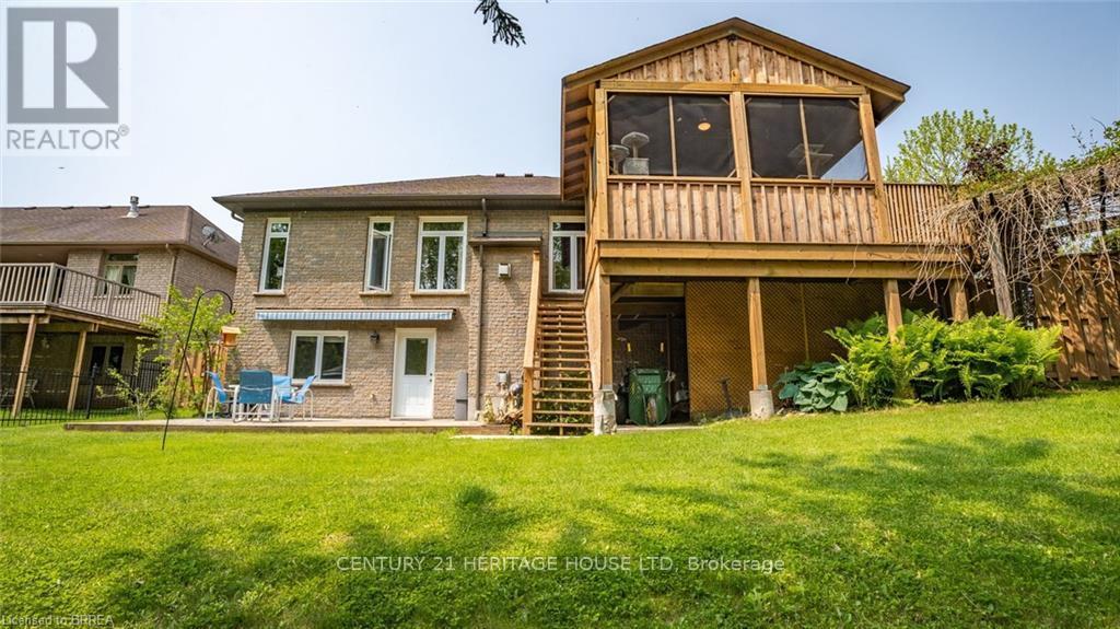 2 Hunter Drive S, Norfolk, ON - Outdoor With Deck Patio Veranda