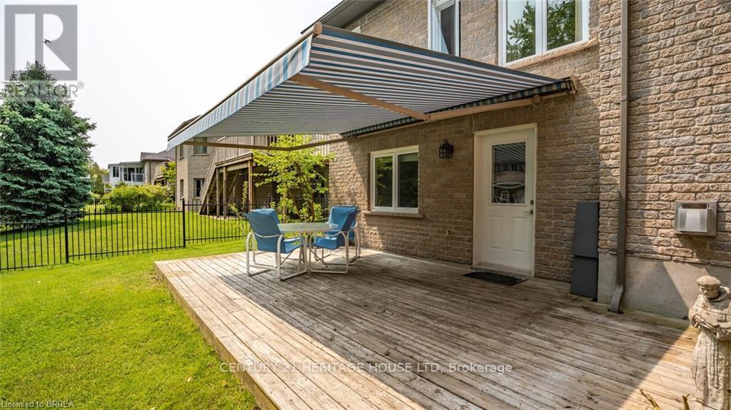 2 Hunter Drive S, Norfolk, ON - Outdoor With Deck Patio Veranda With Exterior