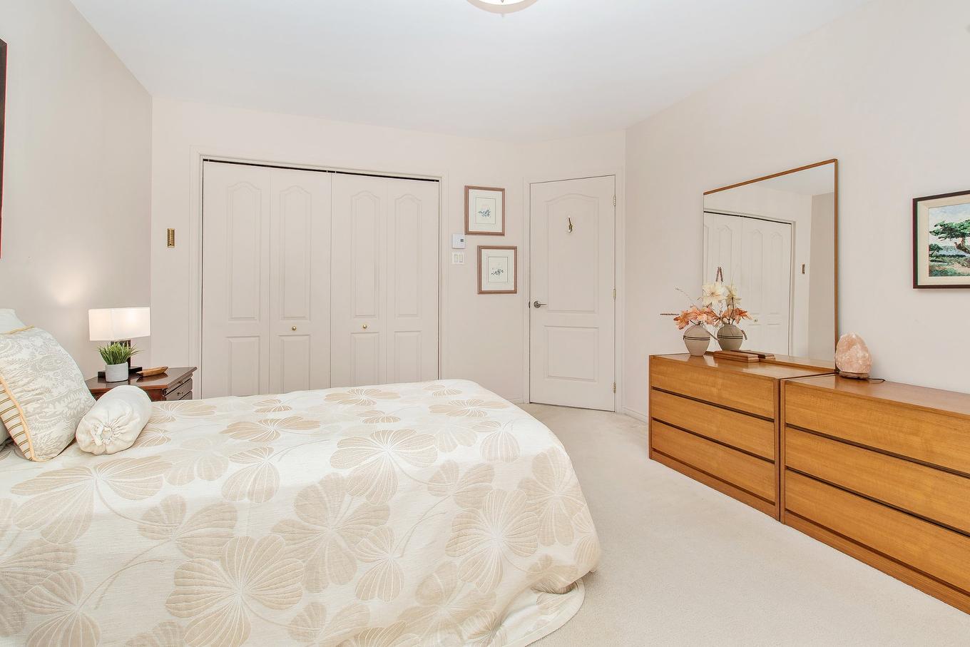 Primary bedroom - 1139 Boul. Maisonneuve, Saint-Jérôme, QC - Indoor Photo Showing Bedroom