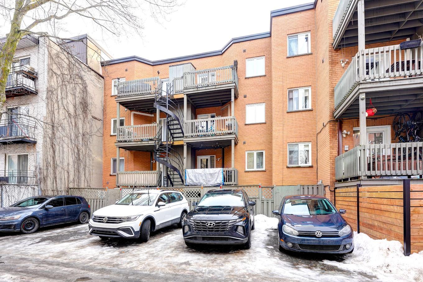 Parking - 3-1361 Rue La Fontaine, Montréal (Ville-Marie), QC - Outdoor With Balcony