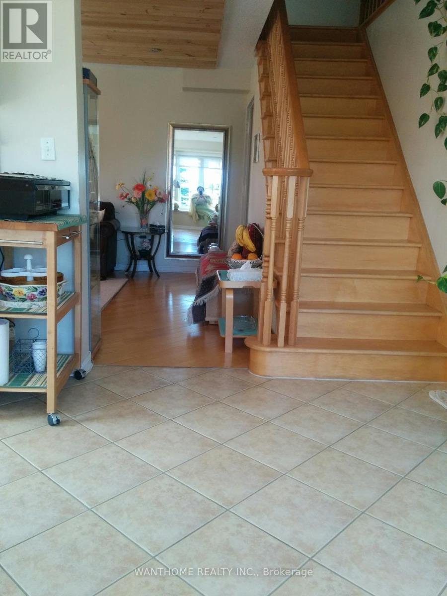 3995 Janice Drive, Mississauga, ON - Indoor Photo Showing Other Room