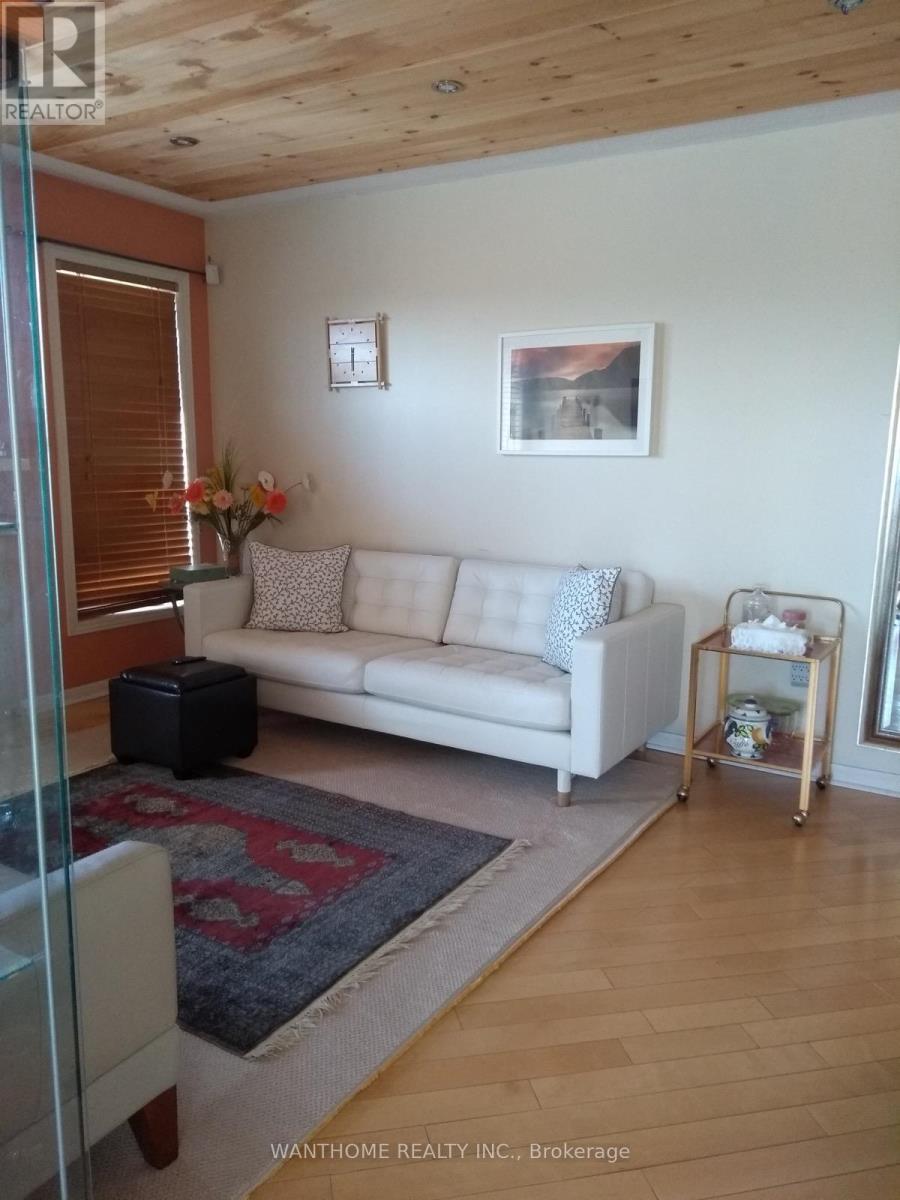 3995 Janice Drive, Mississauga, ON - Indoor Photo Showing Living Room