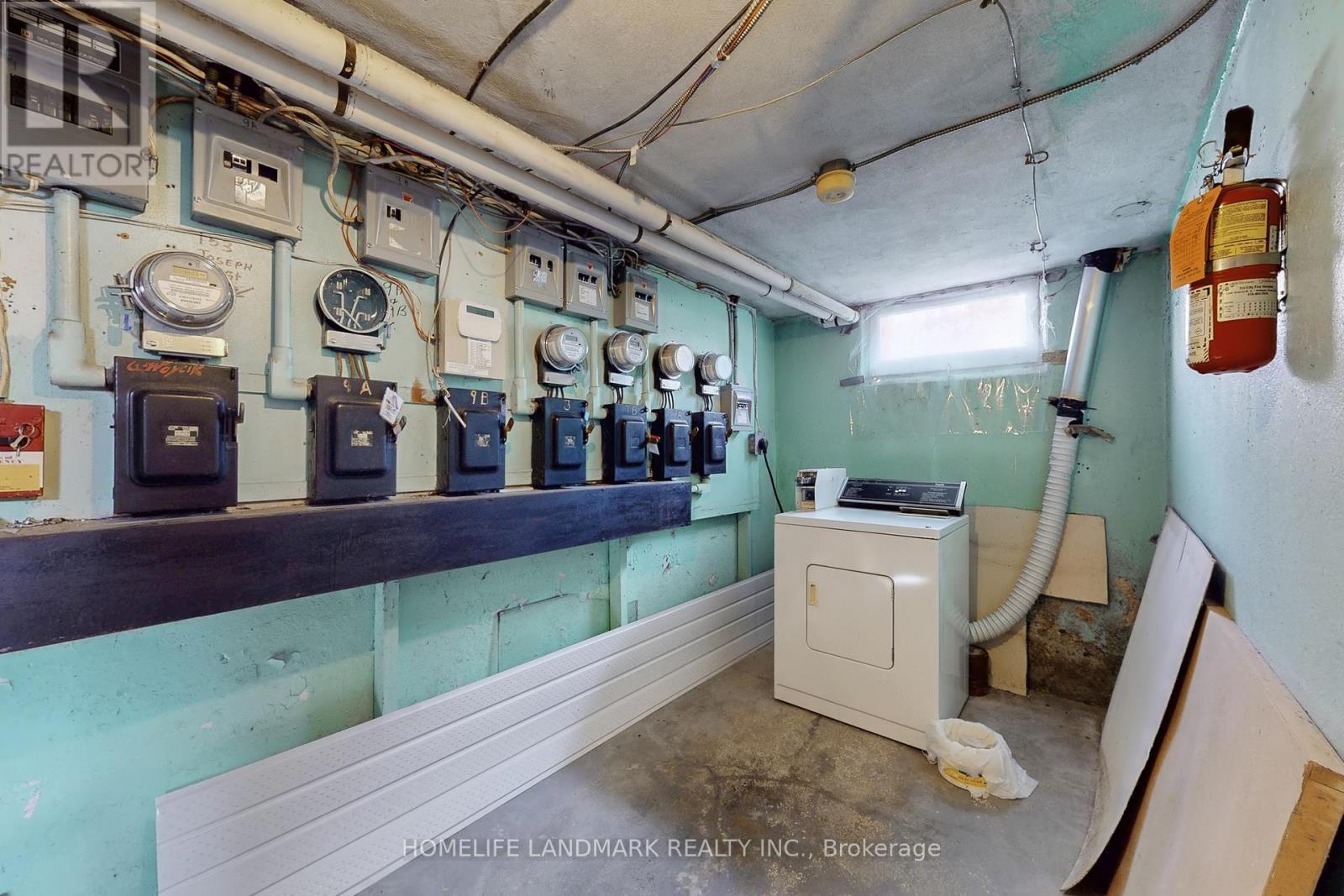 153 Joseph Street, Kitchener, ON - Indoor Photo Showing Laundry Room