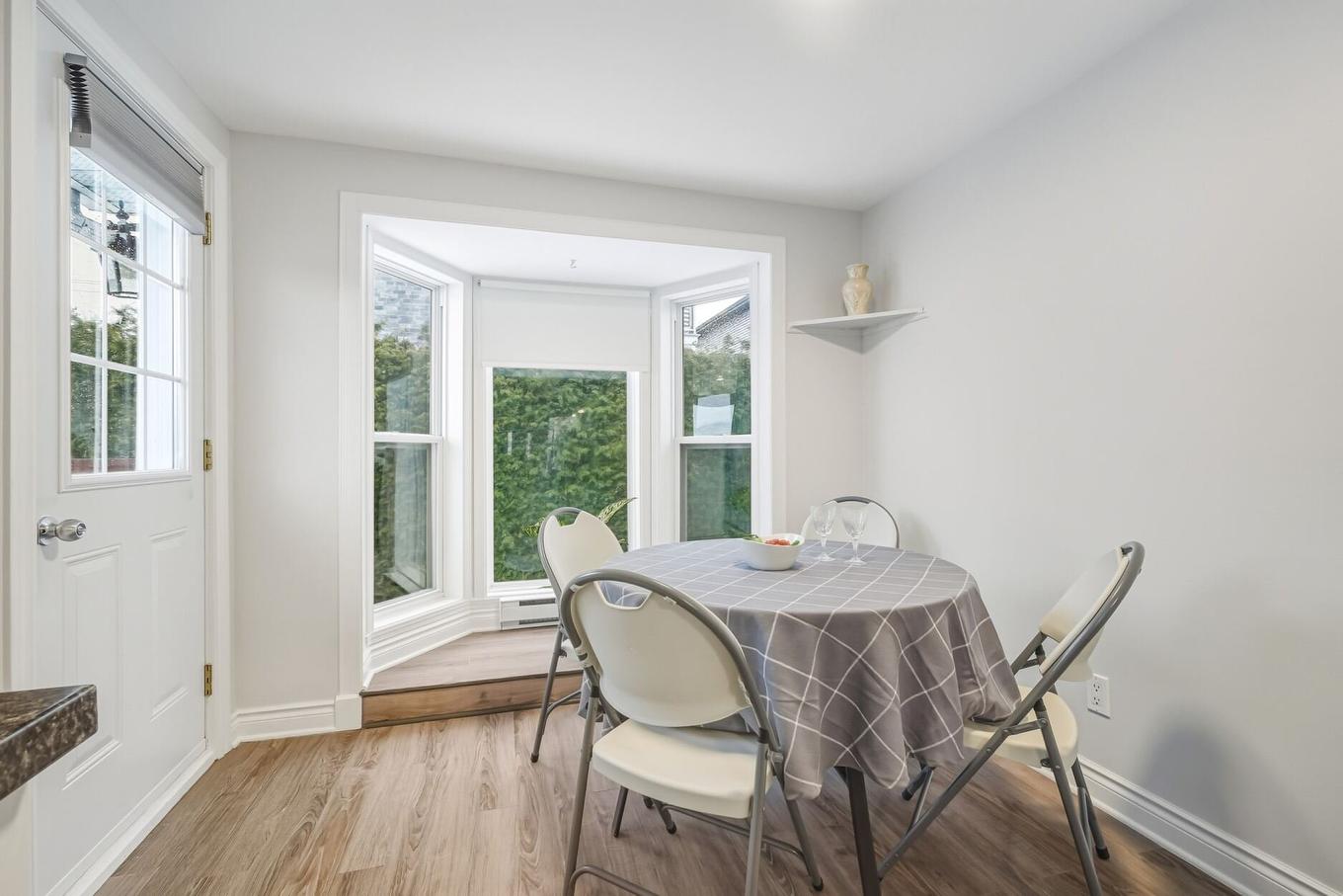 Cuisine - 5710 Rue Anthony, Brossard, QC - Indoor Photo Showing Dining Room