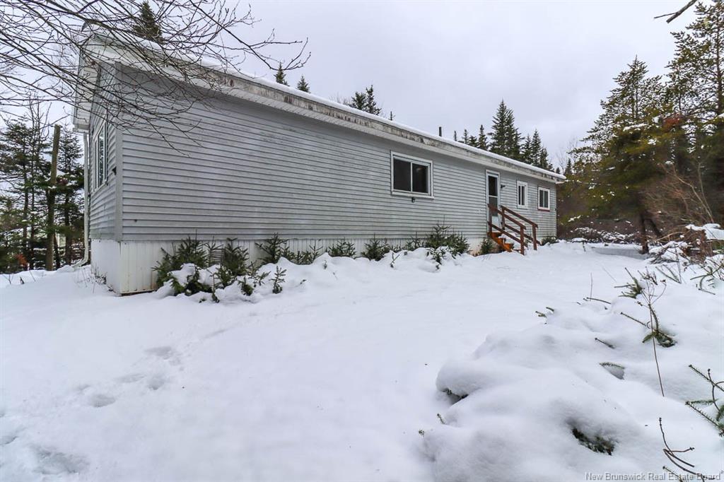 261 Shanklin Rd, Bains Corner, NB