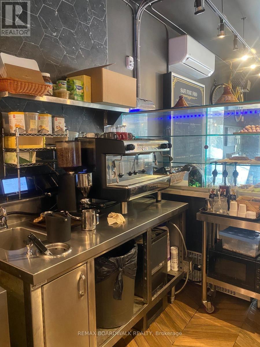 296 Somerset Street E, Ottawa, ON