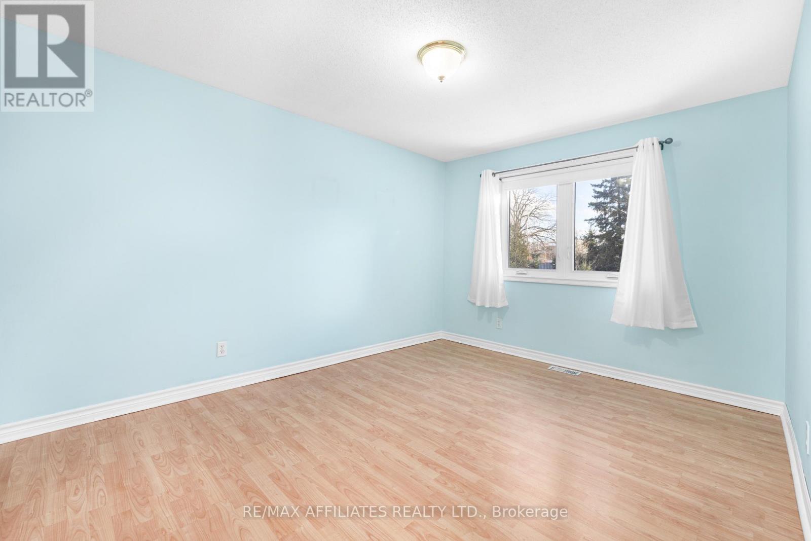 2 Shadow Court, Ottawa, ON - Indoor Photo Showing Other Room