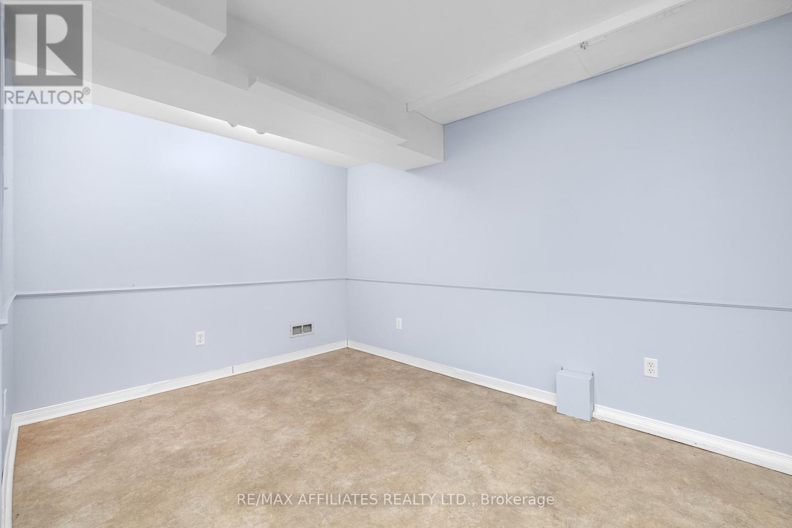 2 Shadow Court, Ottawa, ON - Indoor Photo Showing Other Room