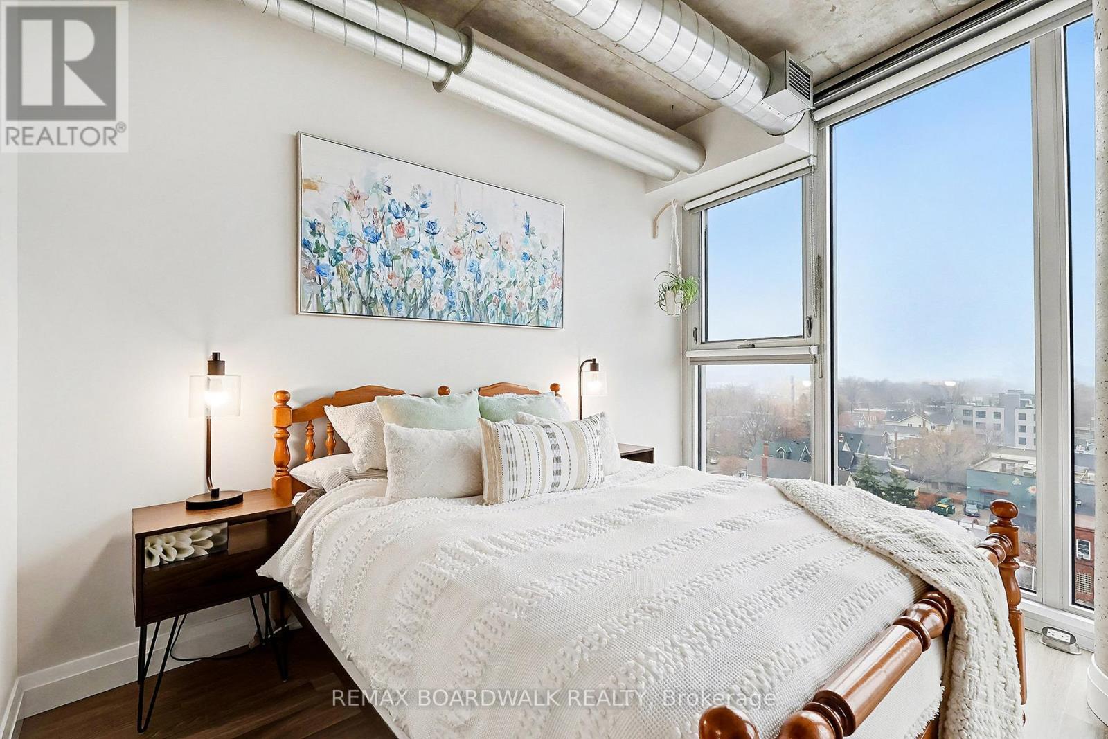 710 - 354 Gladstone Avenue, Ottawa, ON - Indoor Photo Showing Bedroom