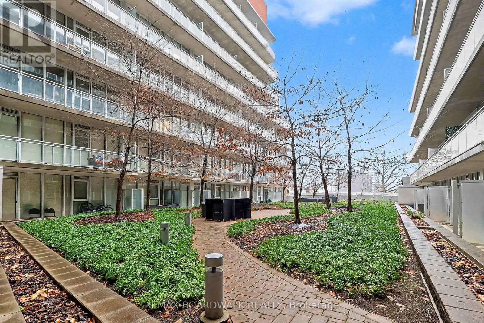 710 - 354 Gladstone Avenue, Ottawa, ON - Outdoor