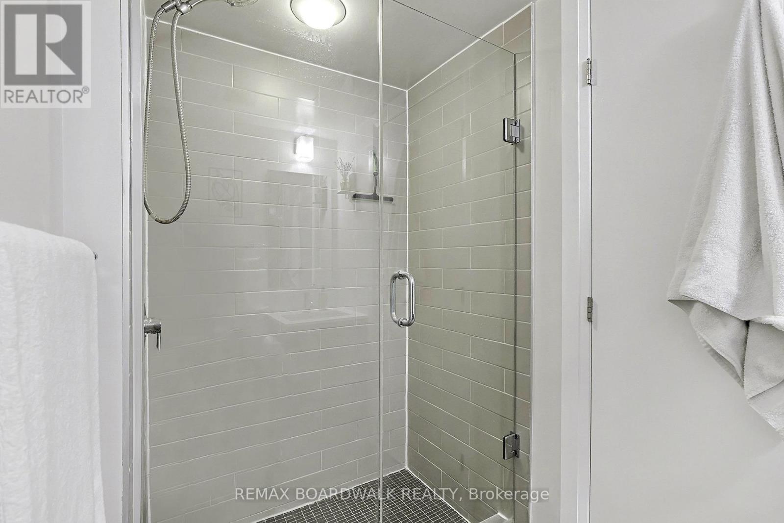 710 - 354 Gladstone Avenue, Ottawa, ON - Indoor Photo Showing Bathroom