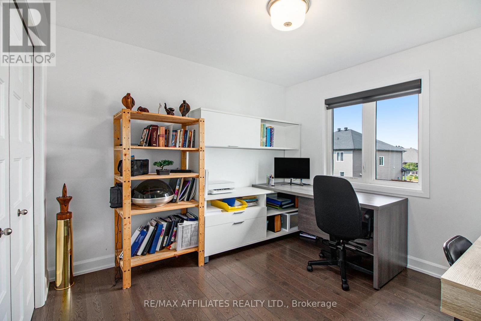 129 Lyon Street, Russell, ON - Indoor Photo Showing Office