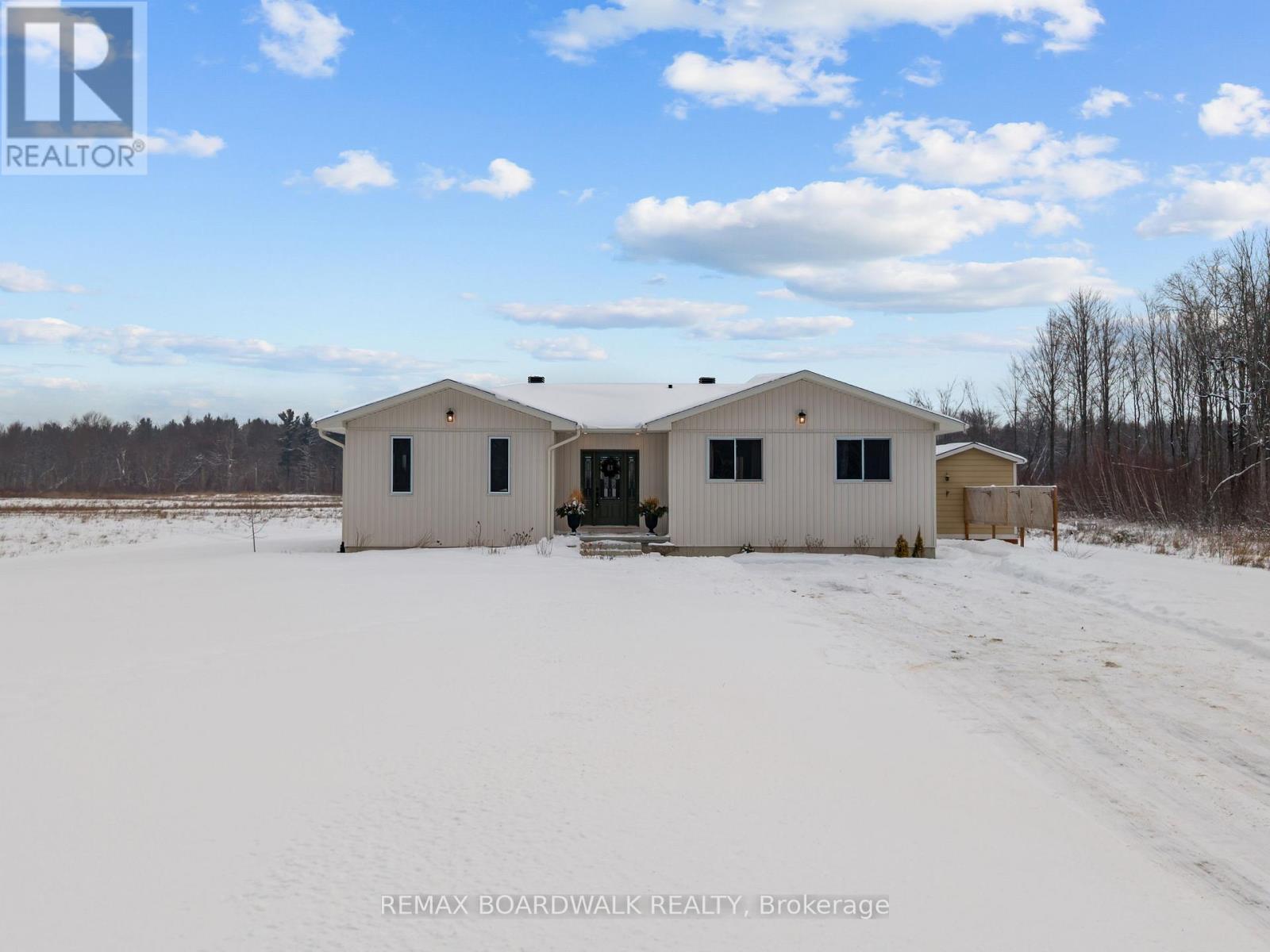 1606 Pittston Road, Edwardsburgh/Cardinal, ON - Outdoor