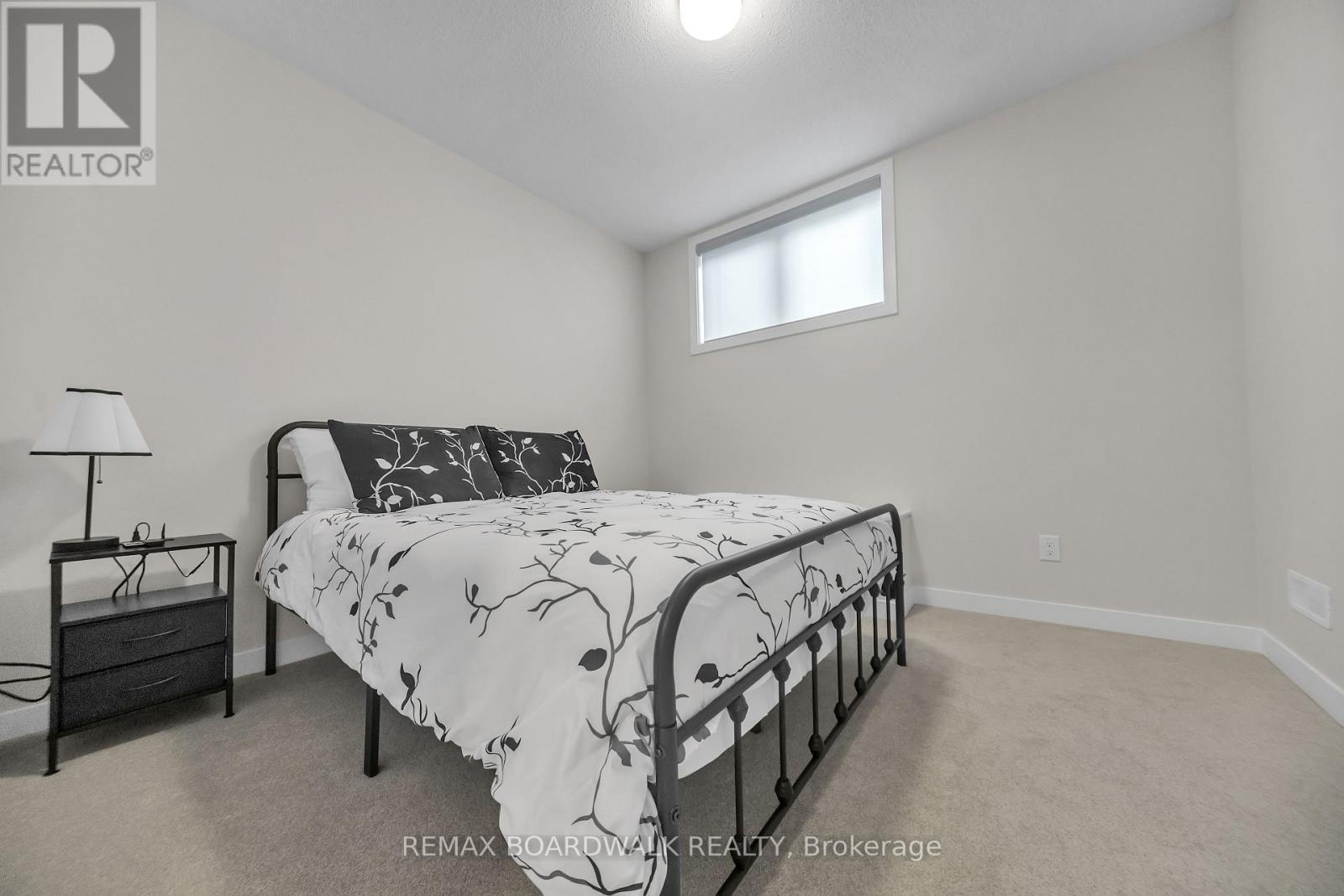 189 Beebalm Crescent, Ottawa, ON - Indoor Photo Showing Bedroom