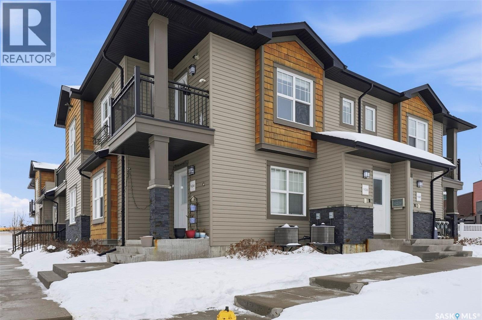 103 1120 Hampton Circle, Saskatoon, SK - Outdoor With Facade