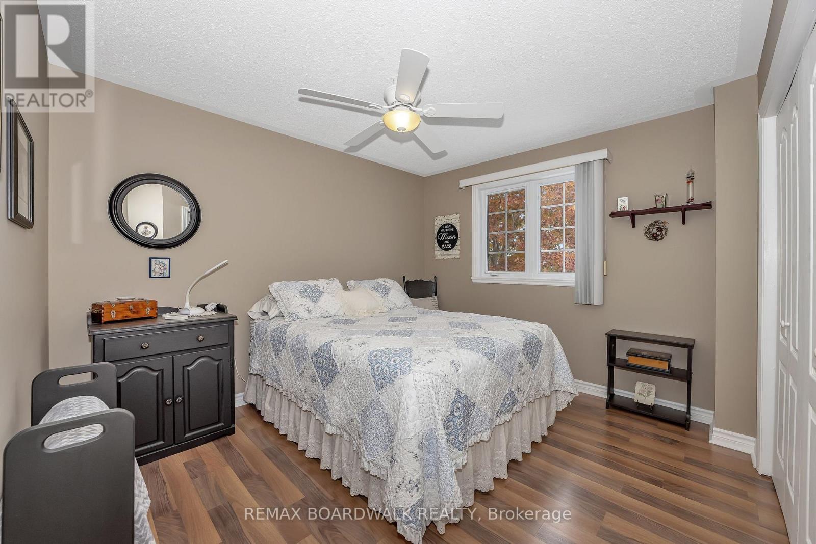 11 Grove Street, South Dundas, ON - Indoor Photo Showing Bedroom