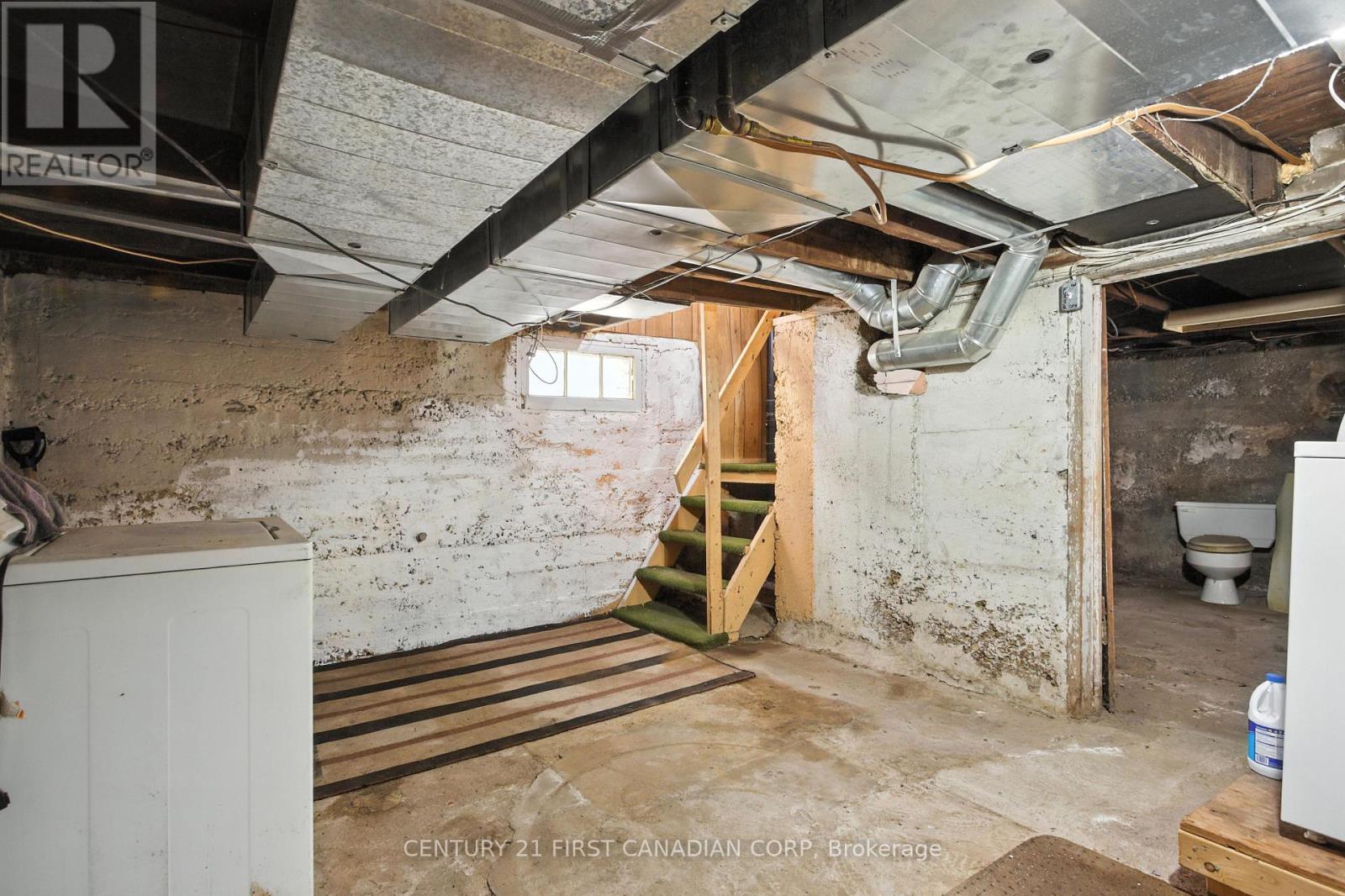 111 Wharncliffe Road N, London North (North N), ON - Indoor Photo Showing Other Room