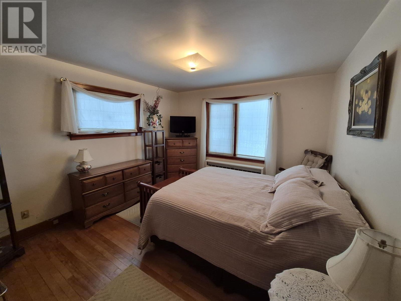 349 Fourth Ave, Sault Ste. Marie, ON - Indoor Photo Showing Bedroom