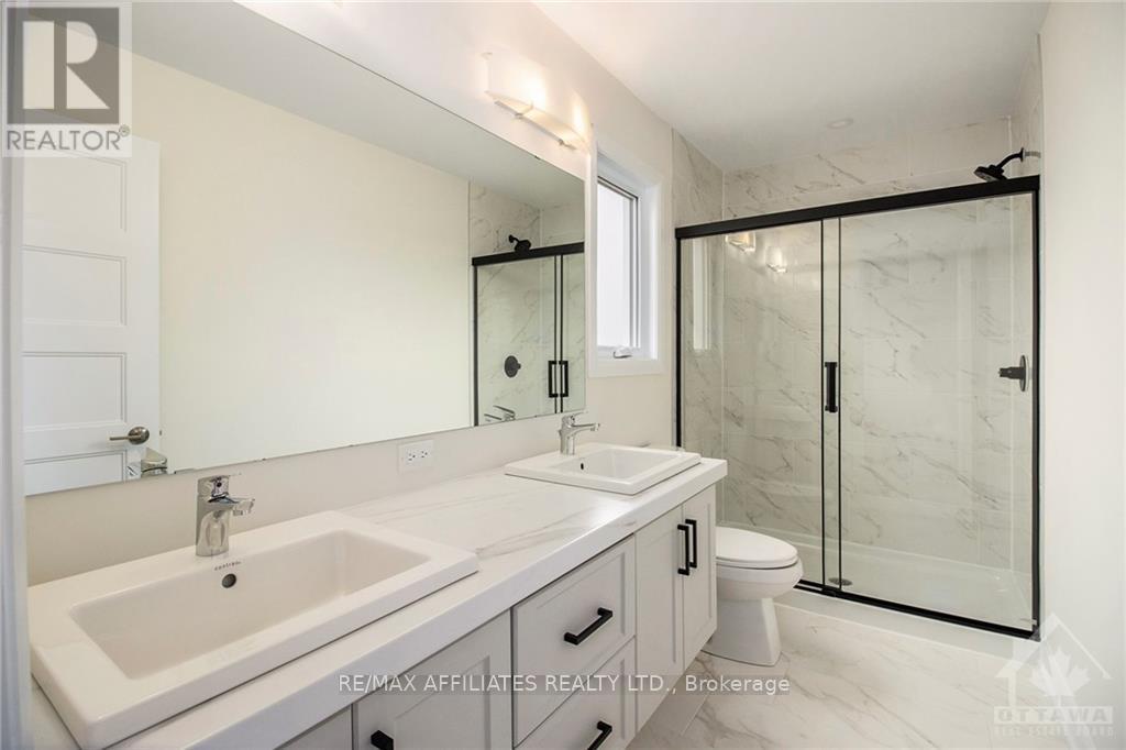 Lot 46 Falcon Lane, Russell, ON - Indoor Photo Showing Bathroom