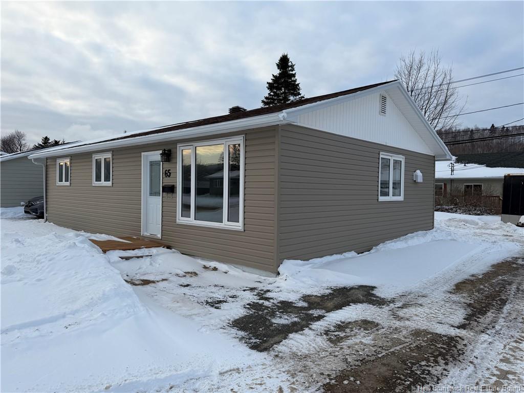 65 Sister Green, Campbellton, NB