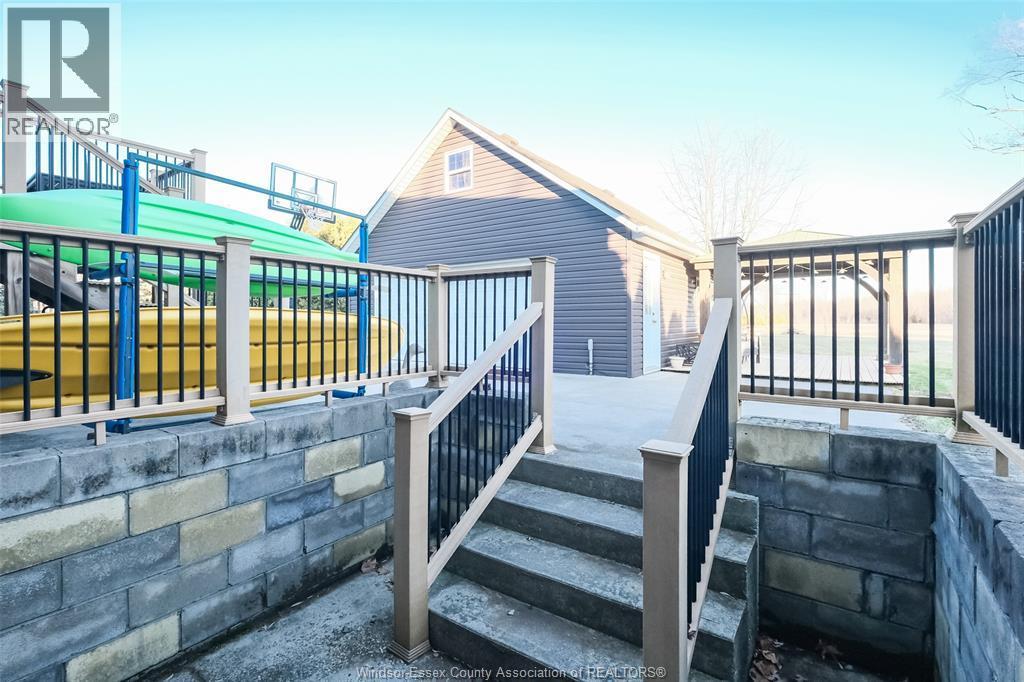 8470 Malden, Lasalle, ON - Outdoor