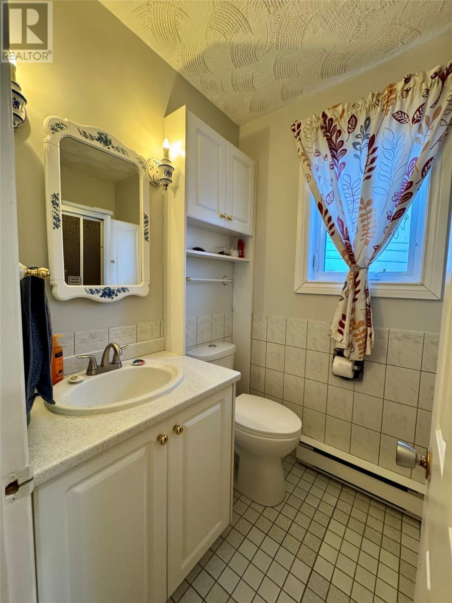 8 Gillingham Avenue, Norris Arm, NL - Indoor Photo Showing Bathroom