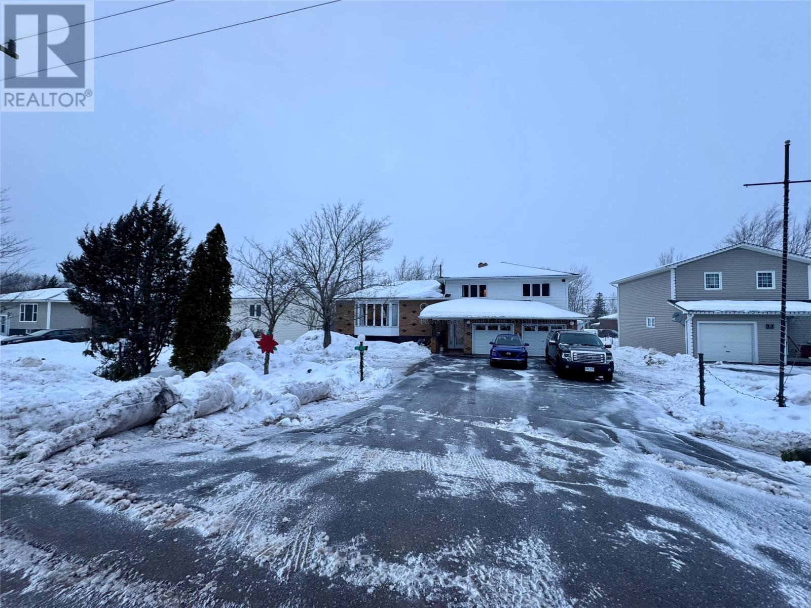 8 Gillingham Avenue, Norris Arm, NL - Outdoor