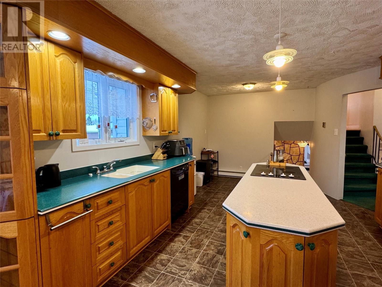 8 Gillingham Avenue, Norris Arm, NL - Indoor Photo Showing Kitchen