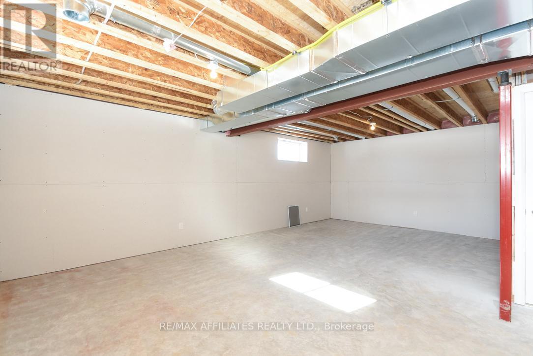 1060 Chablis Crescent, Russell, ON - Indoor Photo Showing Basement