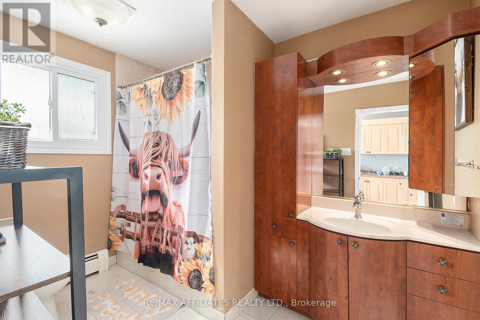 170 Principale Road, The Nation, ON - Indoor Photo Showing Bathroom