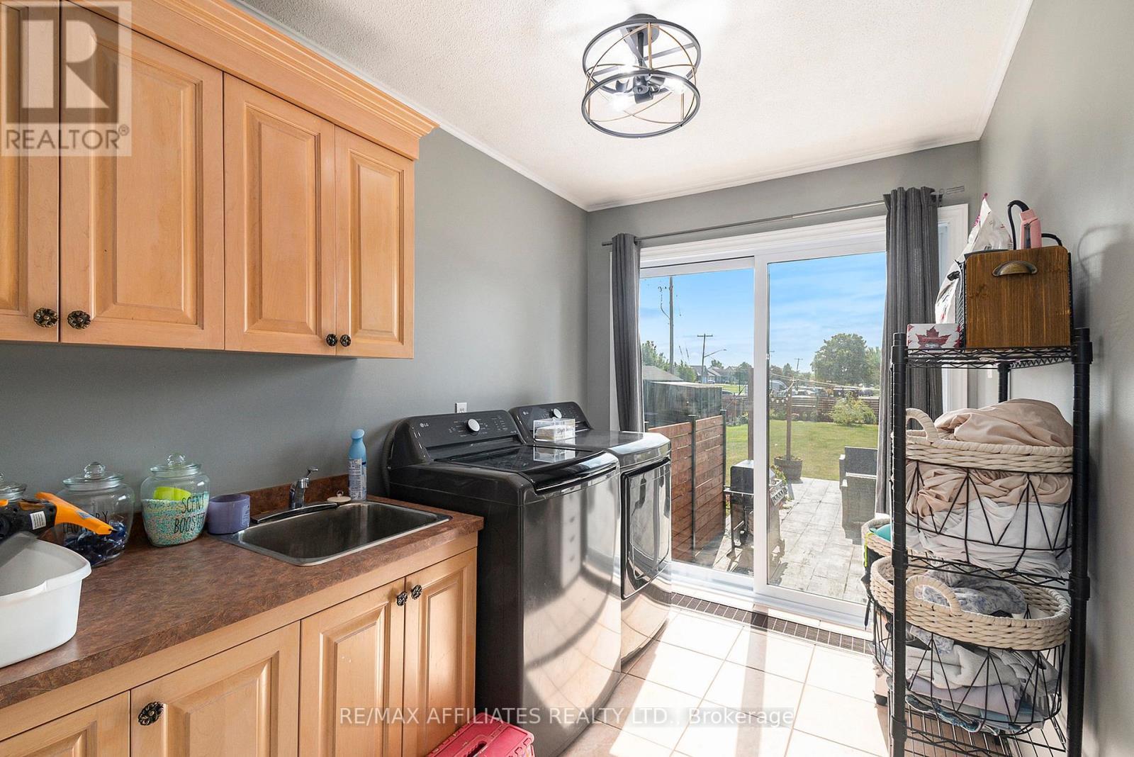 170 Principale Road, The Nation, ON - Indoor Photo Showing Laundry Room