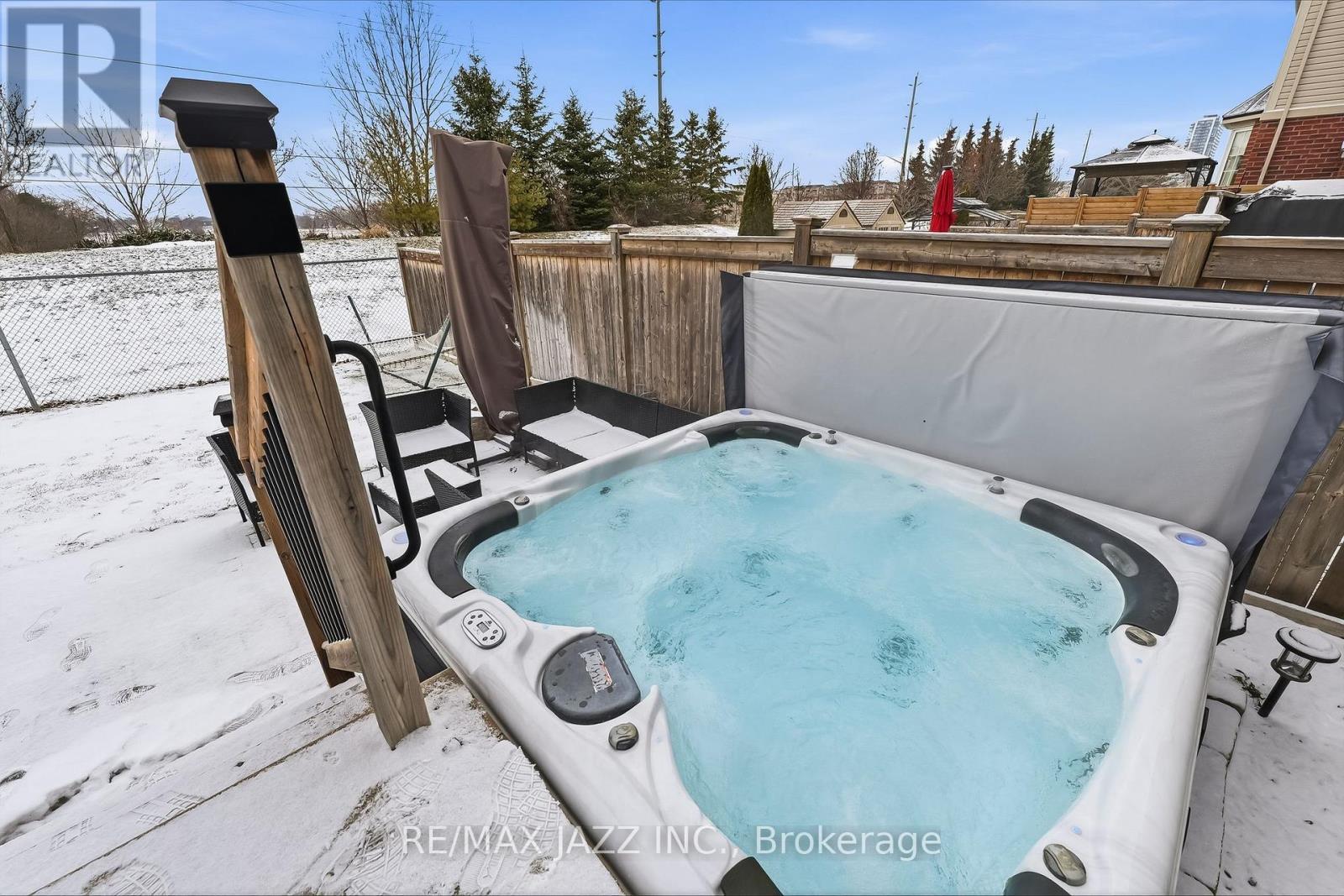 2415 Winlord Place, Oshawa (Windfields), ON - Outdoor