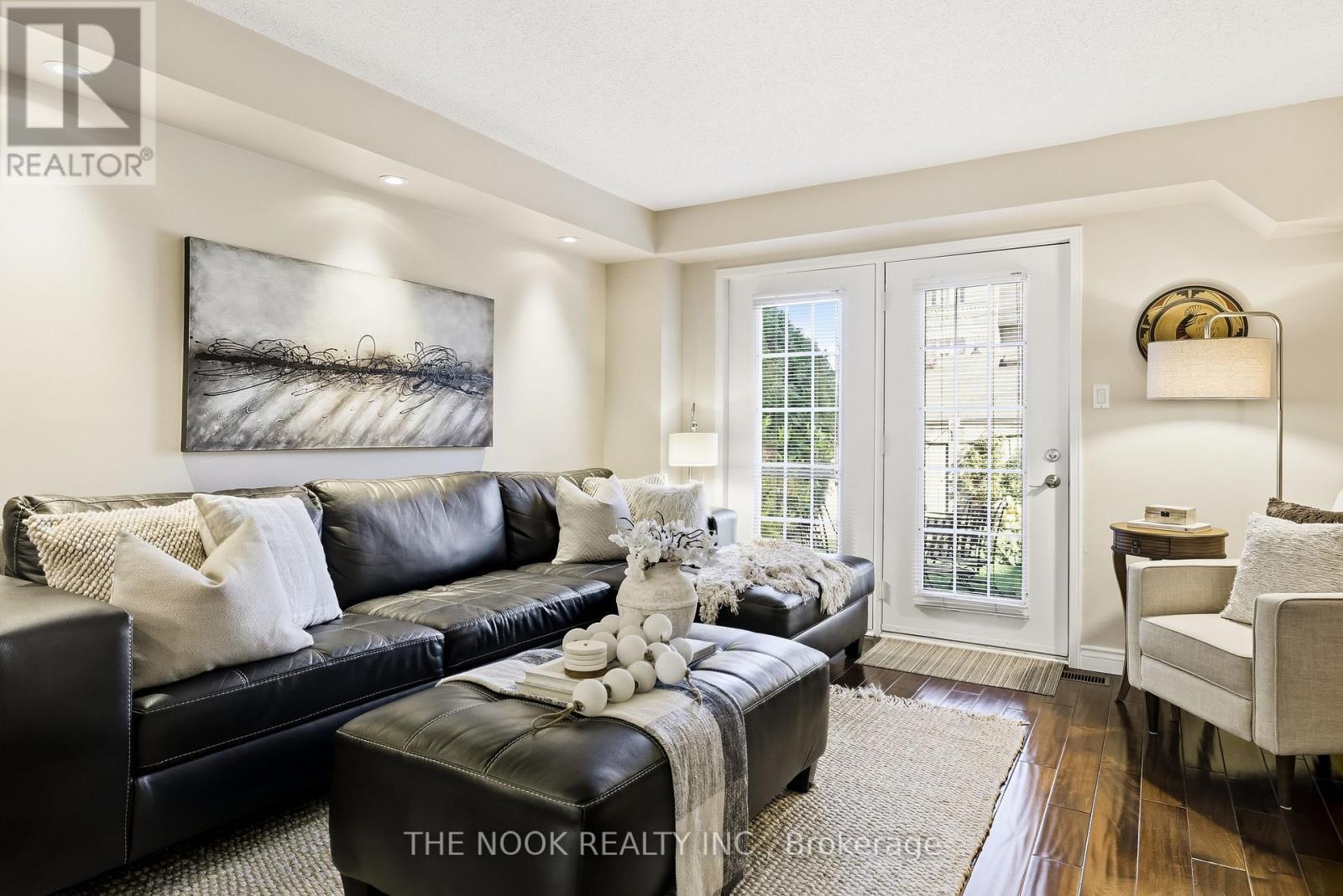 102 - 1995 Royal Road, Pickering (Village East), ON - Indoor Photo Showing Living Room