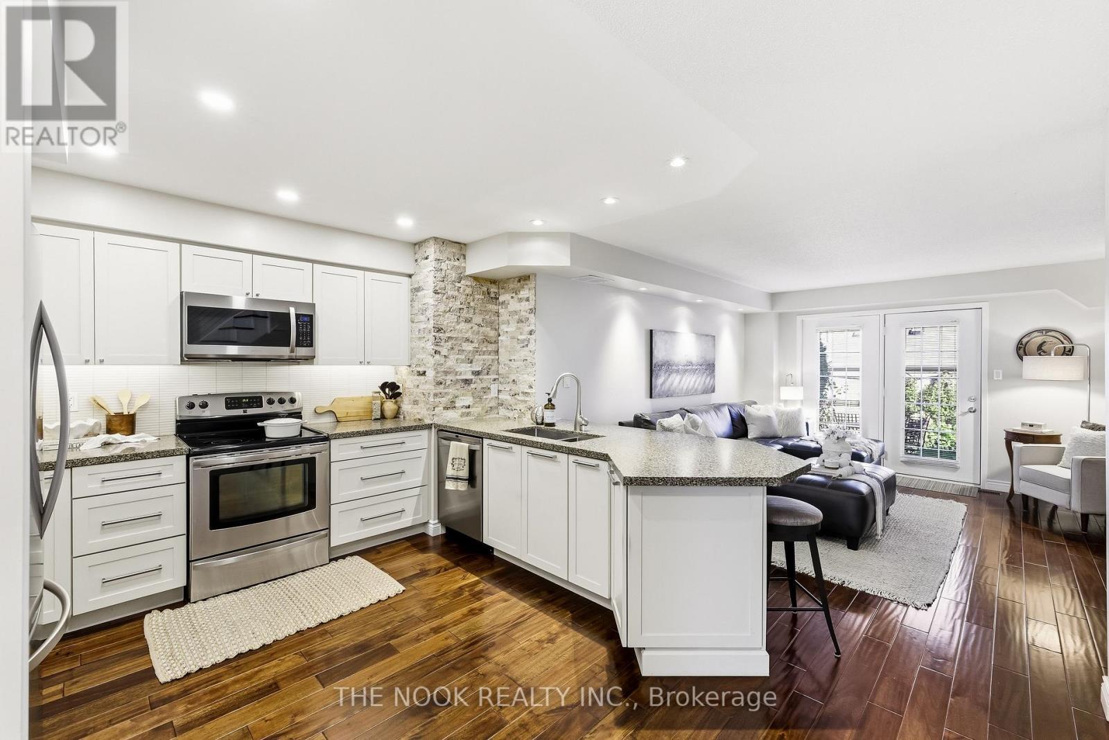 102 - 1995 Royal Road, Pickering (Village East), ON - Indoor Photo Showing Kitchen With Double Sink With Upgraded Kitchen