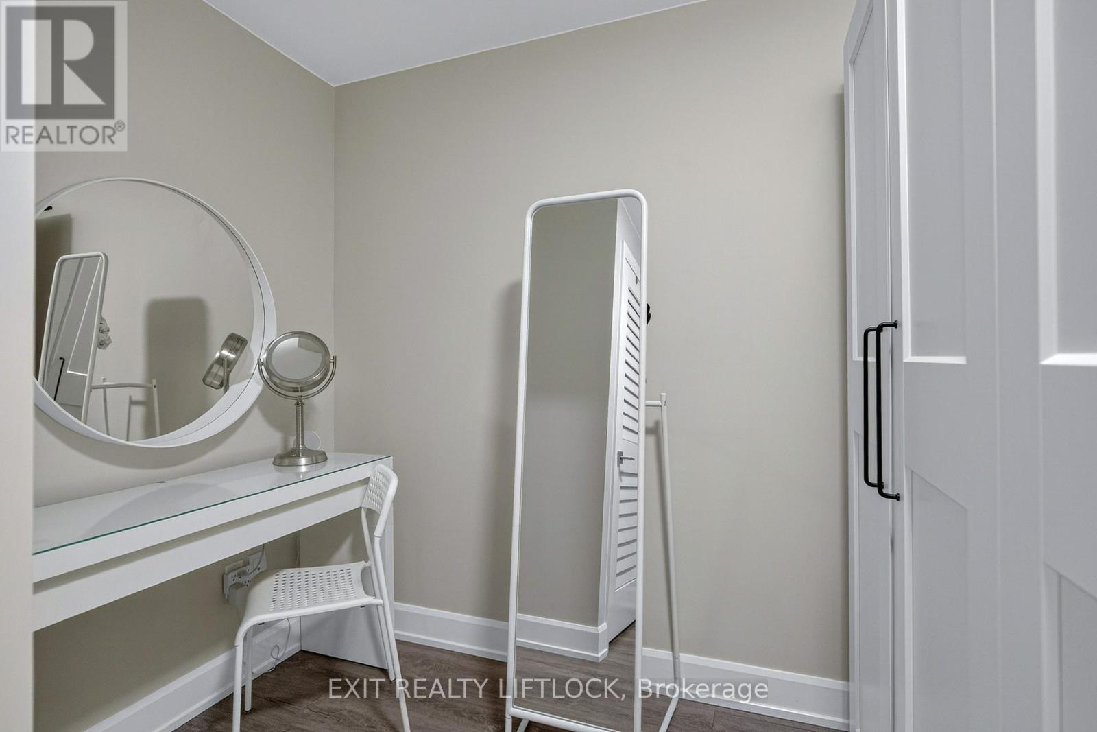 805 - 195 Hunter E, Peterborough (Ashburnham Ward 4), ON - Indoor