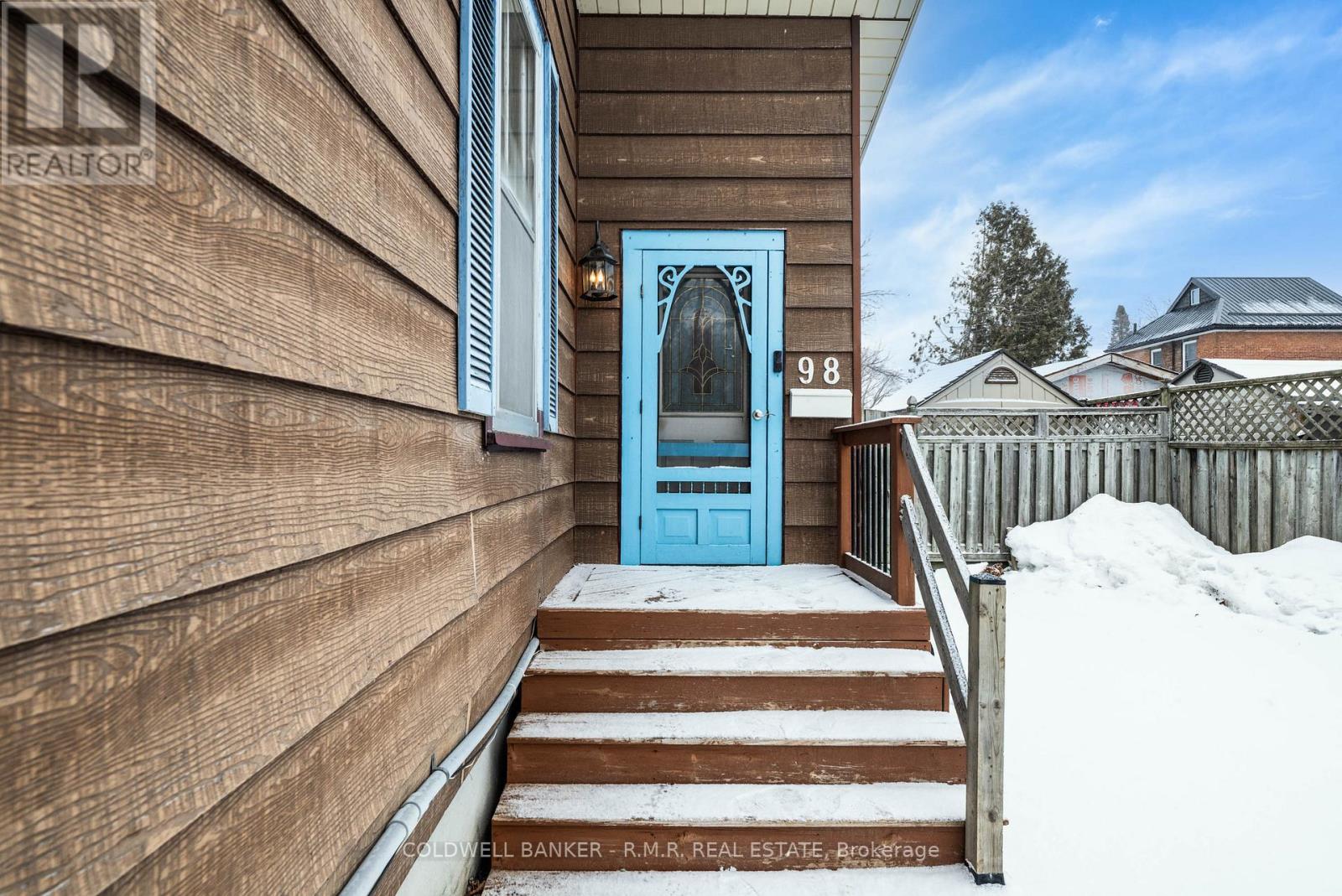 98 St Paul Street, Kawartha Lakes (Lindsay), ON - Outdoor