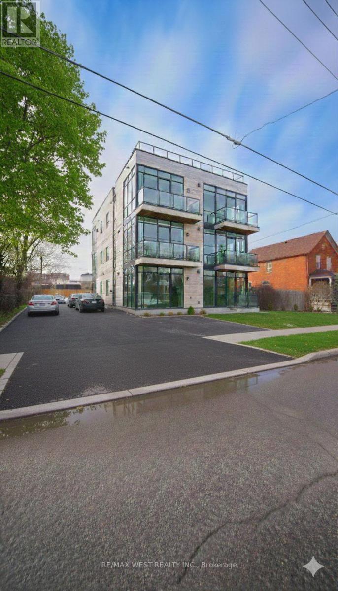 164 Albert Street, Oshawa, ON - Outdoor