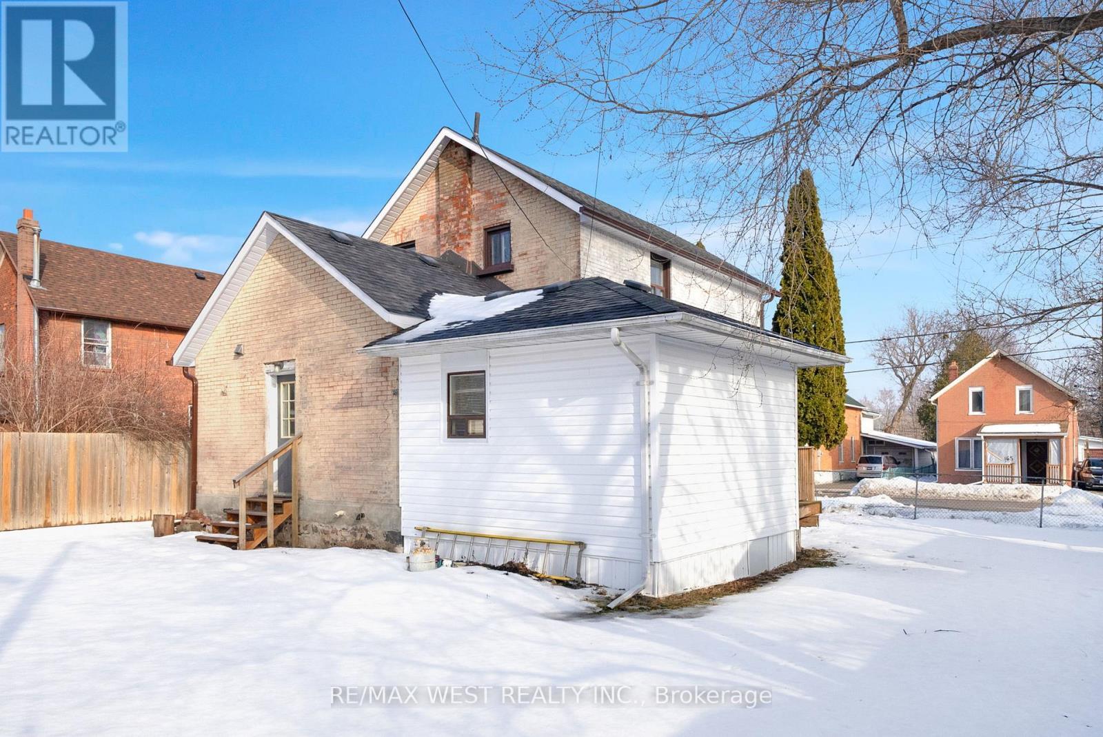 164 Albert Street, Oshawa, ON - Outdoor