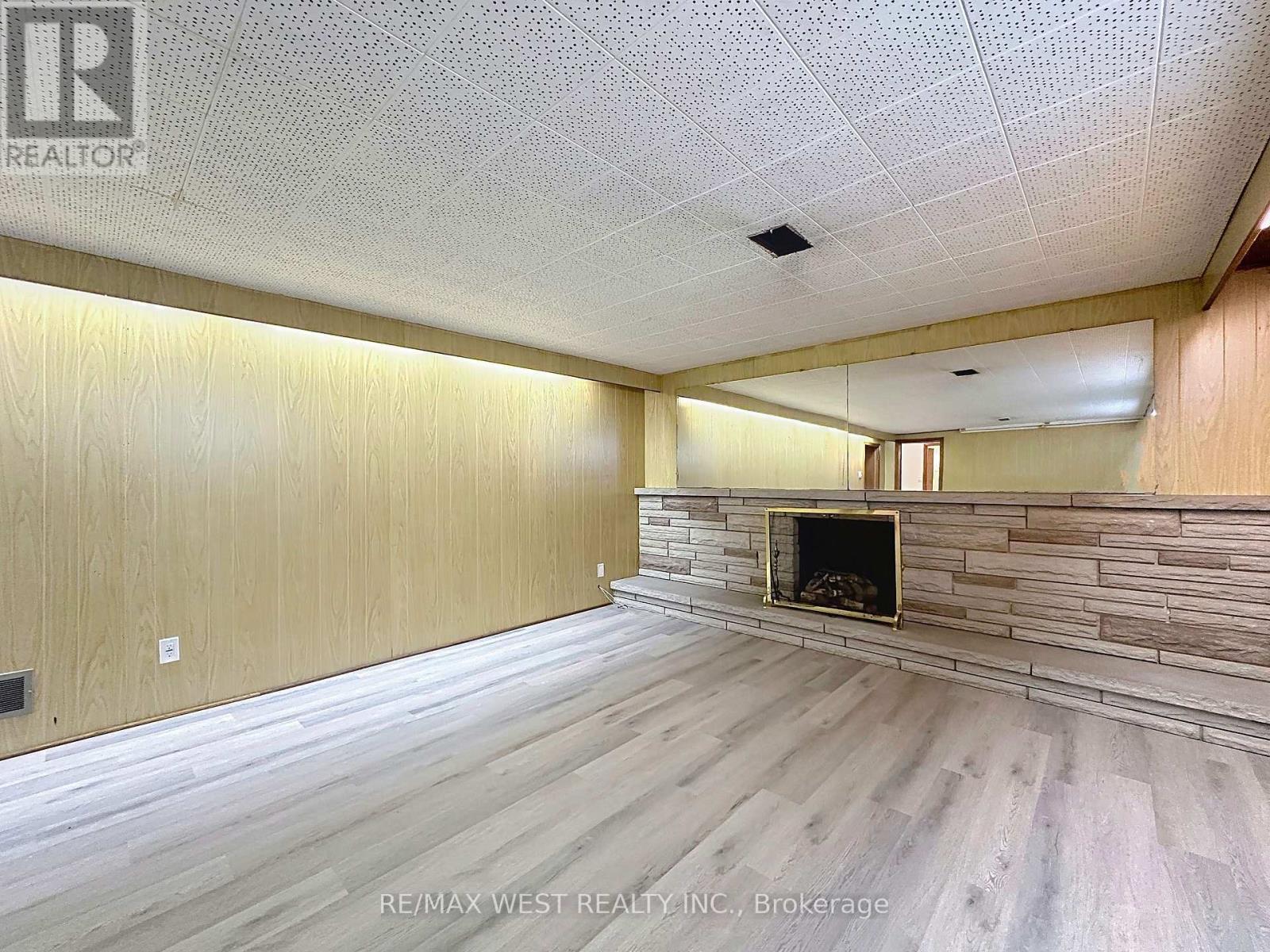 4 Kitson Drive, Toronto, ON - Indoor With Fireplace