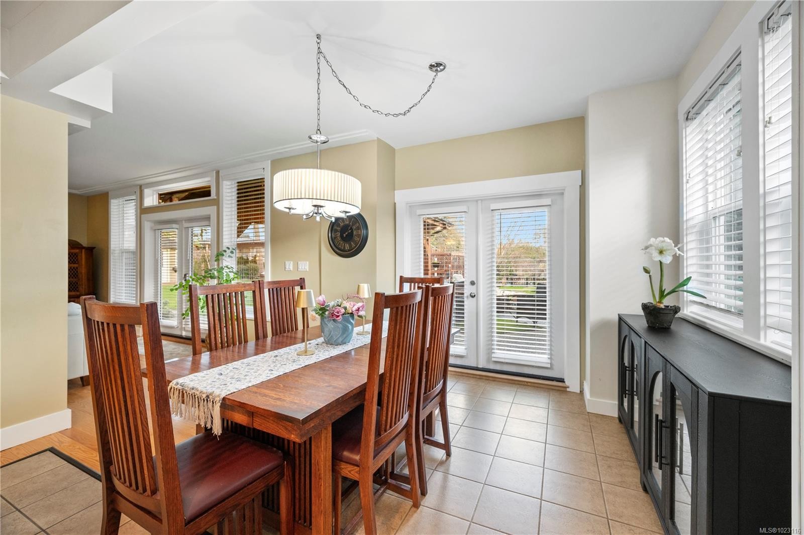 4937 Eagle View Lane, Saanich, BC