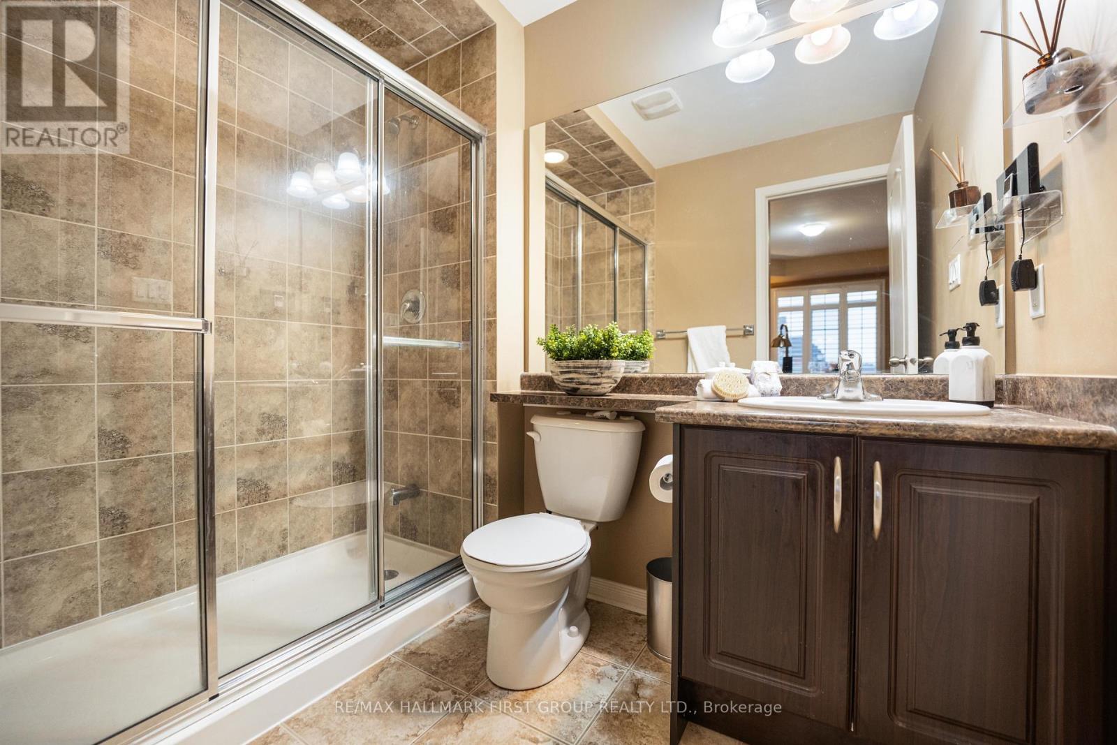 70 Lovegrove Lane, Ajax, ON - Indoor Photo Showing Bathroom