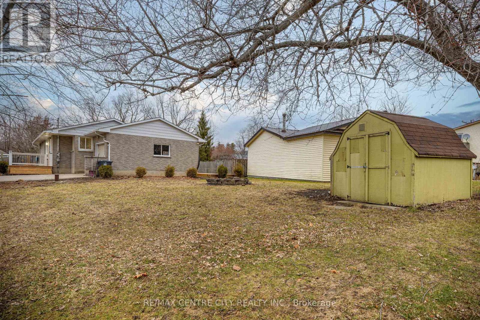 42606 Johnathon Street, Central Elgin (Union), ON - Outdoor